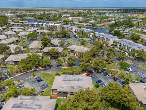 9344 S Belfort Circle Tamarac FL 33321