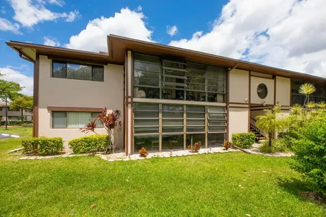 9344 S Belfort Circle Tamarac FL 33321