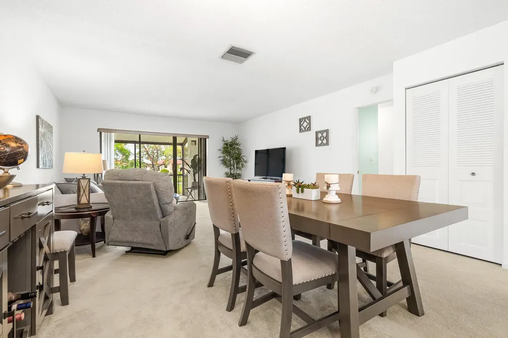 21218 Lago Circle Boca Raton FL 33433