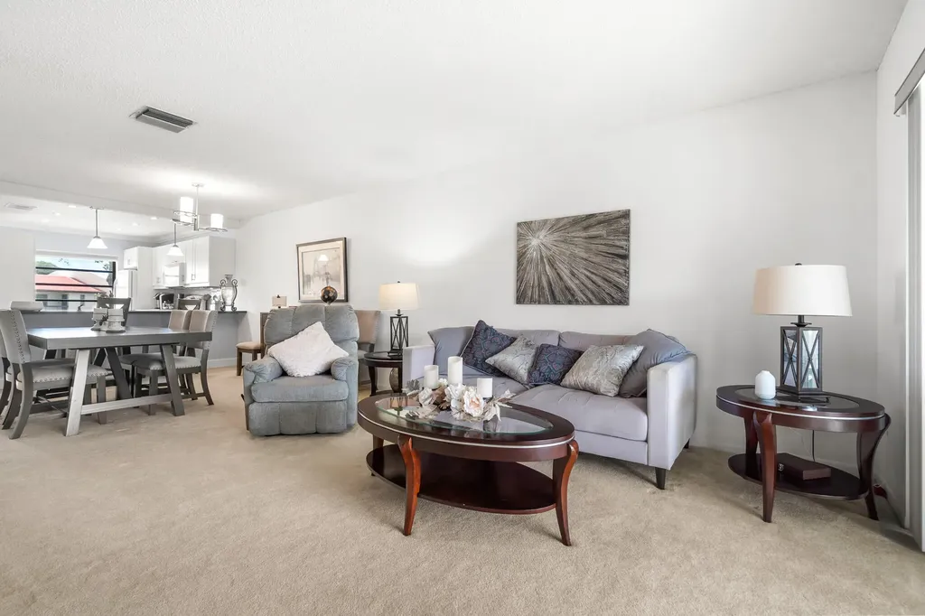 21218 Lago Circle Boca Raton FL 33433