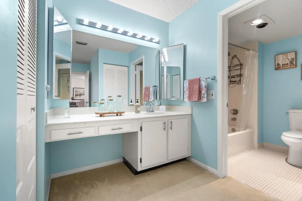 21218 Lago Circle Boca Raton FL 33433
