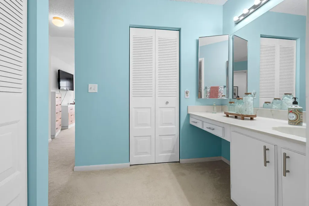 21218 Lago Circle Boca Raton FL 33433