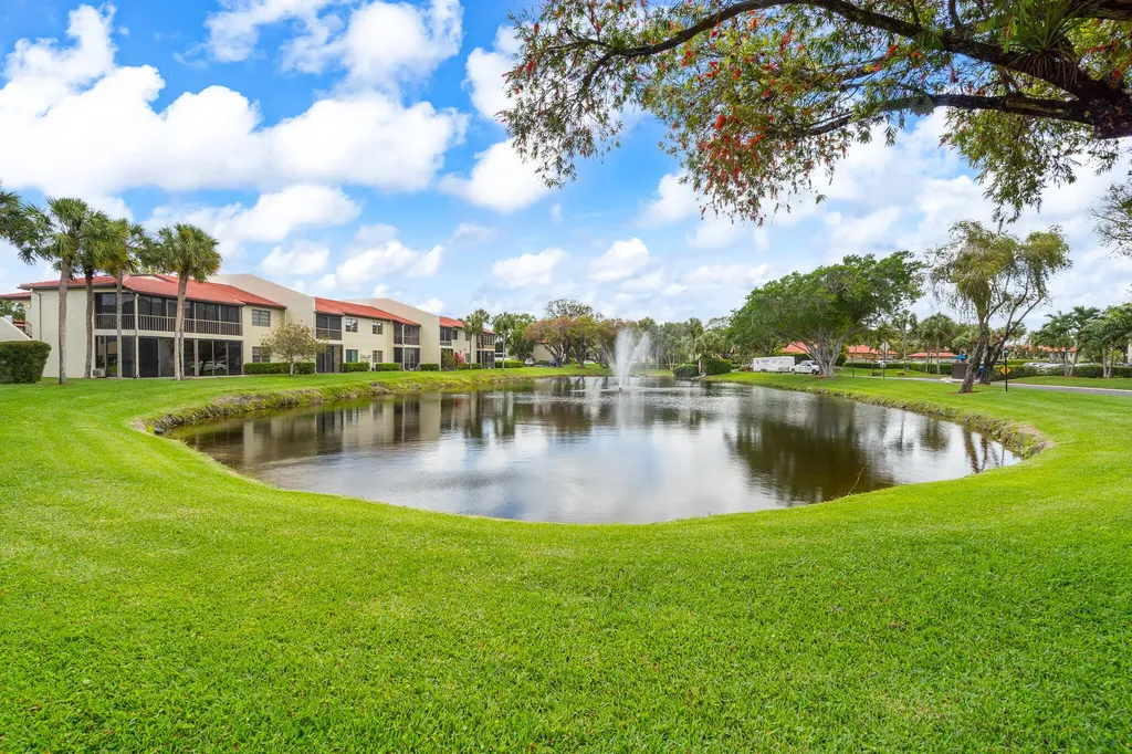 21218 Lago Circle Boca Raton FL 33433