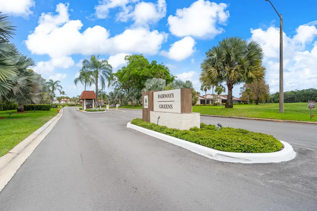 21218 Lago Circle Boca Raton FL 33433