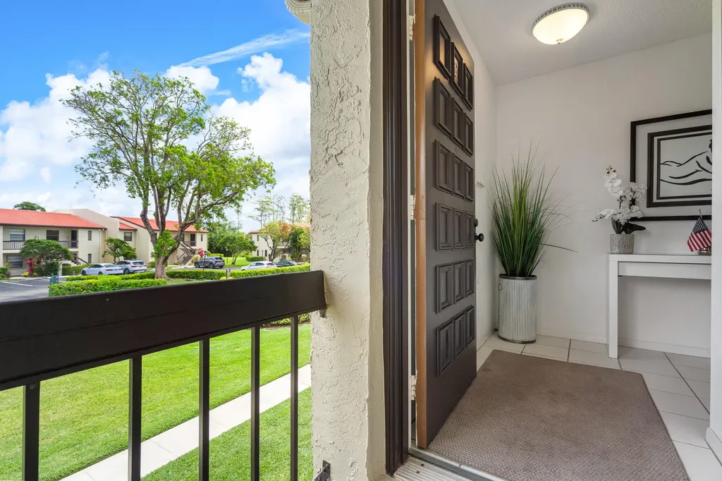 21218 Lago Circle Boca Raton FL 33433