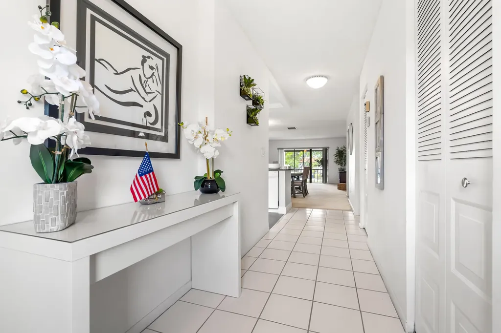 21218 Lago Circle Boca Raton FL 33433