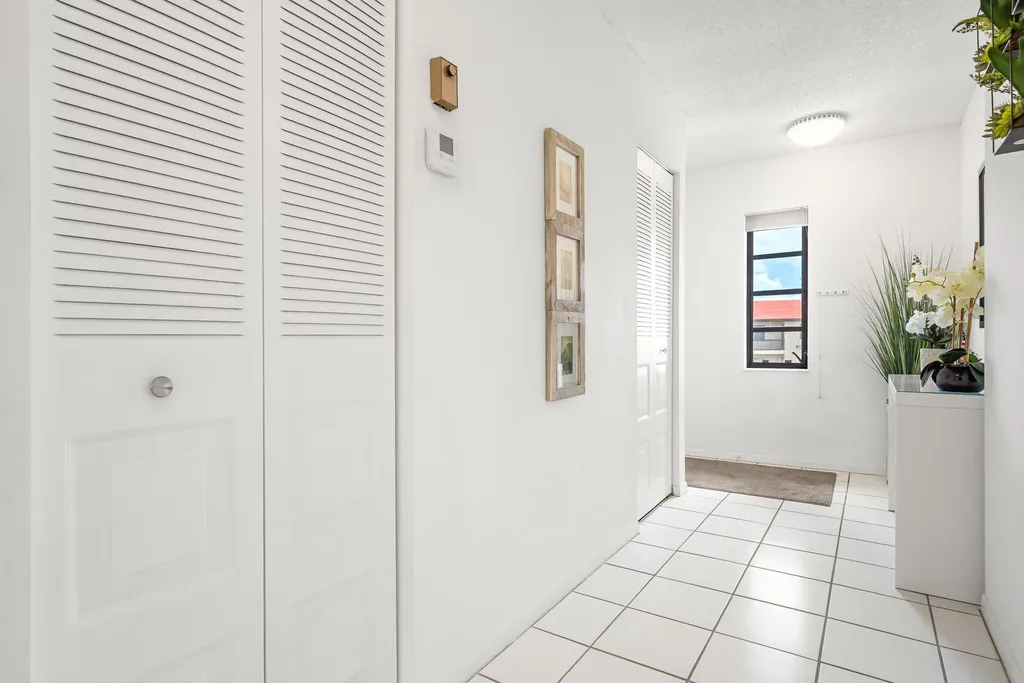 21218 Lago Circle Boca Raton FL 33433