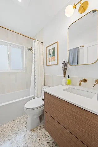 2135 SW 26th Street Miami FL 33133