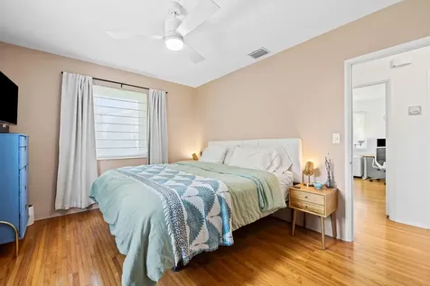 2135 SW 26th Street Miami FL 33133