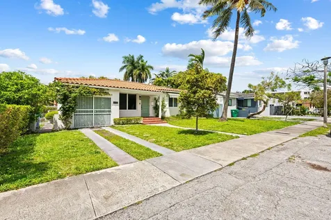 2135 SW 26th Street Miami FL 33133