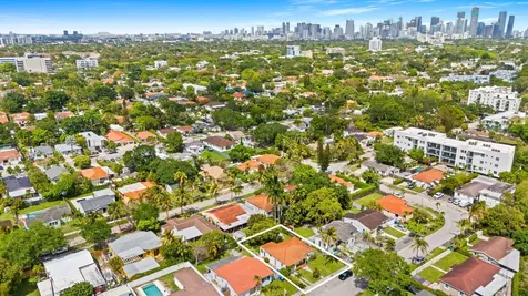 2135 SW 26th Street Miami FL 33133