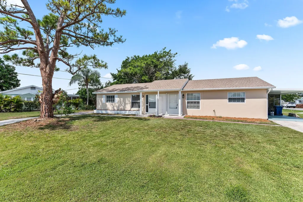 308 Stillwater Drive Jupiter FL 33458