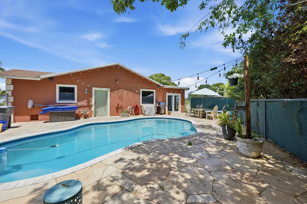 22504 SW 65th Avenue Boca Raton FL 33428