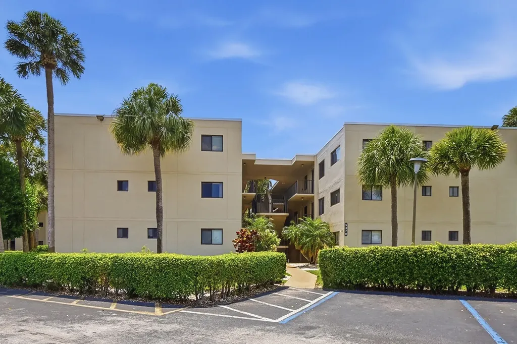 5370 Las Verdes Circle Delray Beach FL 33484
