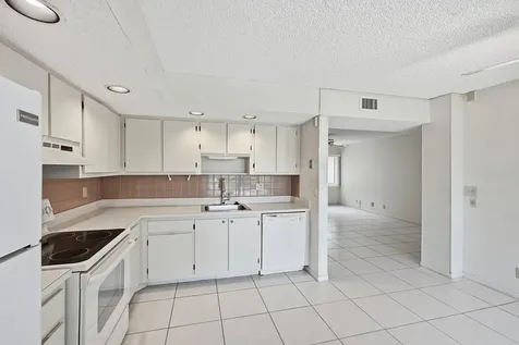 5370 Las Verdes Circle Delray Beach FL 33484