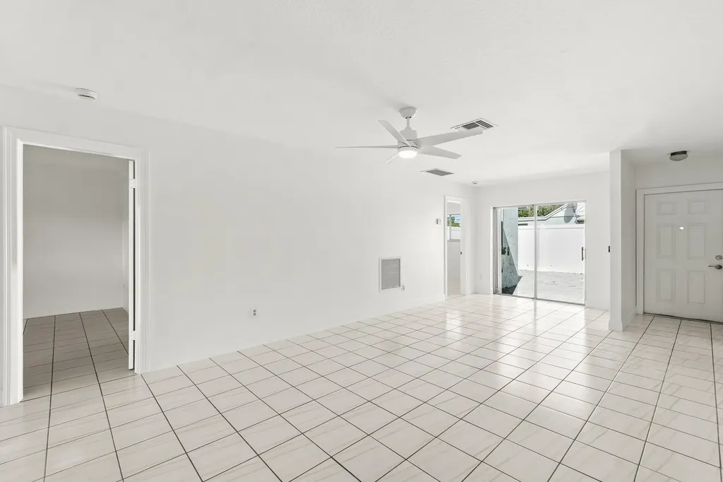 9162 SW 5th Street Boca Raton FL 33428