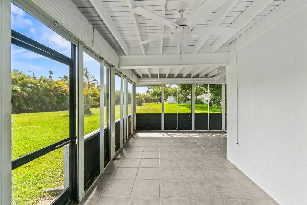 9162 SW 5th Street Boca Raton FL 33428