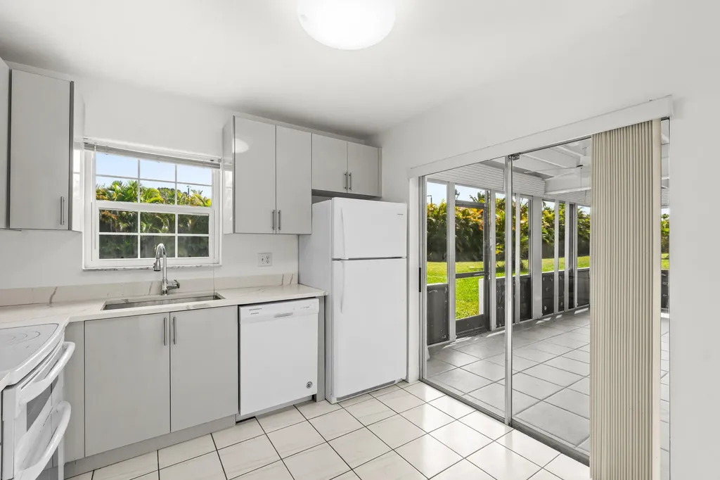 9162 SW 5th Street Boca Raton FL 33428