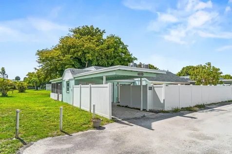 9162 SW 5th Street Boca Raton FL 33428