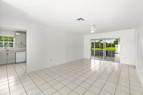 9162 SW 5th Street Boca Raton FL 33428