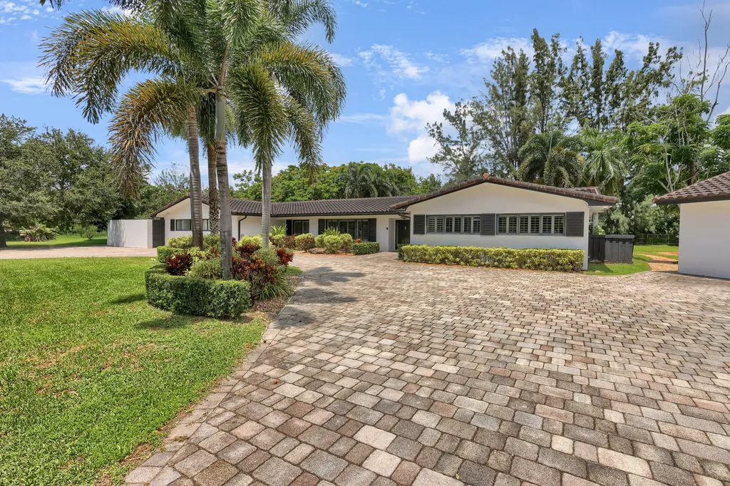 14701 SW Sunset Lane Southwest Ranches FL 33330
