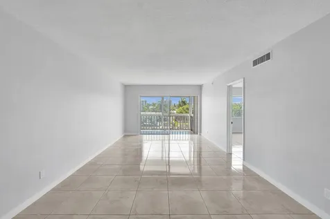 455 Paradise Isle Boulevard Hallandale Beach FL 33009