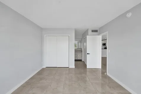 455 Paradise Isle Boulevard Hallandale Beach FL 33009