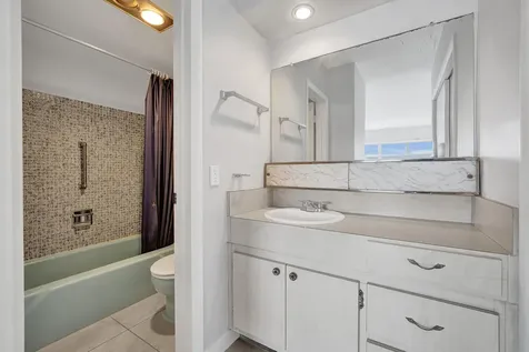 455 Paradise Isle Boulevard Hallandale Beach FL 33009