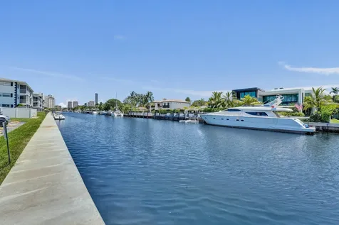 455 Paradise Isle Boulevard Hallandale Beach FL 33009