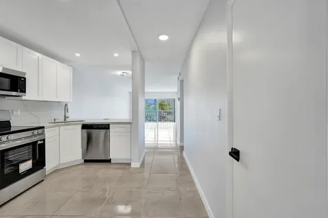 455 Paradise Isle Boulevard Hallandale Beach FL 33009