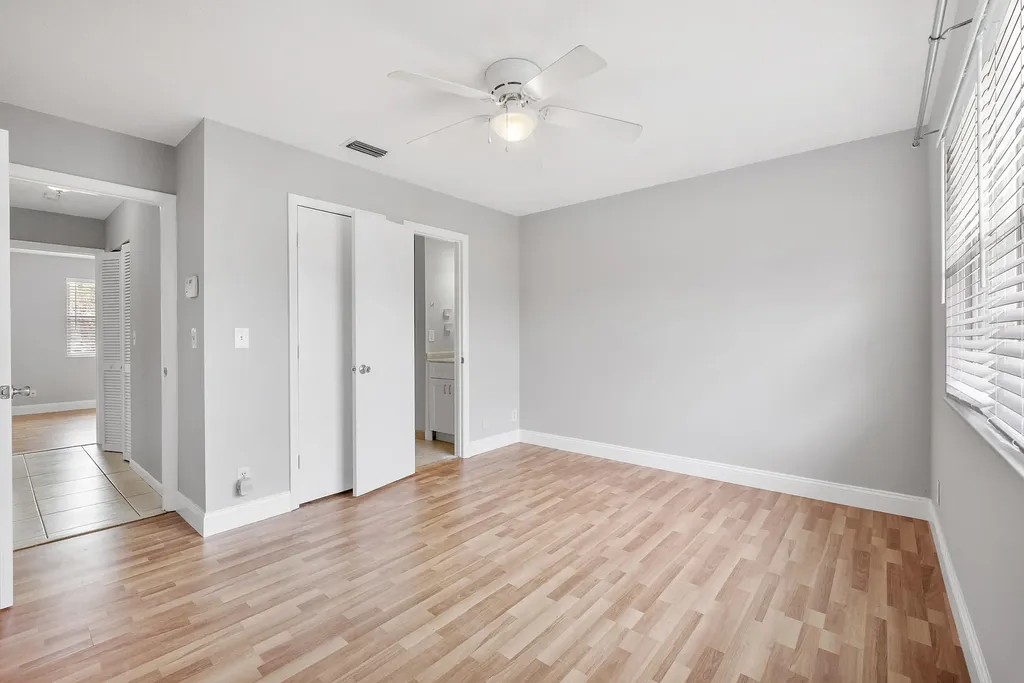 185 SW 3rd Street Pompano Beach FL 33060