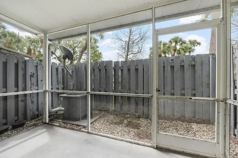 185 SW 3rd Street Pompano Beach FL 33060
