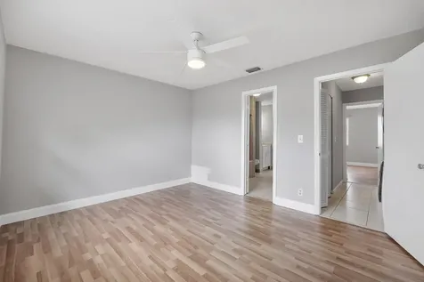 185 SW 3rd Street Pompano Beach FL 33060
