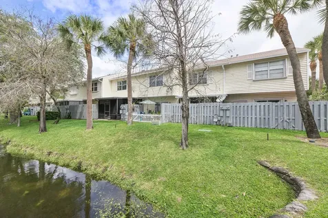 185 SW 3rd Street Pompano Beach FL 33060