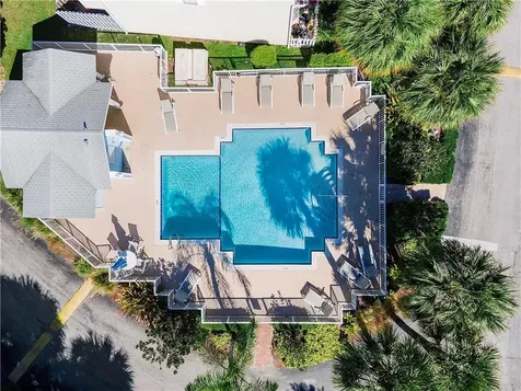 185 SW 3rd Street Pompano Beach FL 33060
