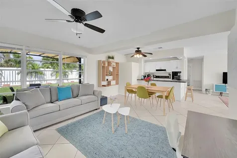 1029 SE 14th Street Deerfield Beach FL 33441