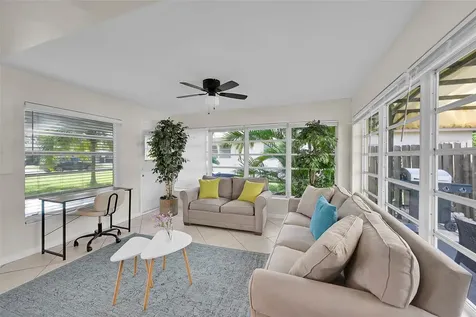 1029 SE 14th Street Deerfield Beach FL 33441