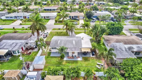 1029 SE 14th Street Deerfield Beach FL 33441