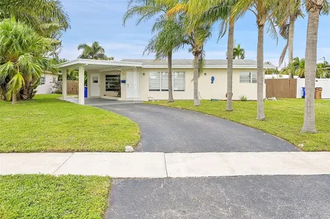 1029 SE 14th Street Deerfield Beach FL 33441