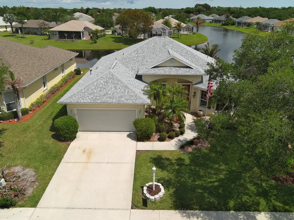 5370 E 1st Square SW Vero Beach FL 32968