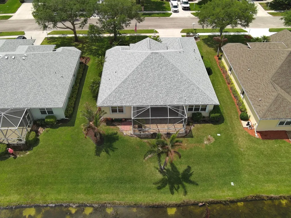 5370 E 1st Square SW Vero Beach FL 32968