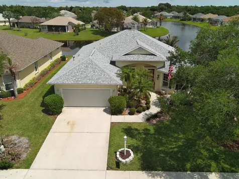 5370 E 1st Square SW Vero Beach FL 32968