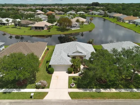 5370 E 1st Square SW Vero Beach FL 32968