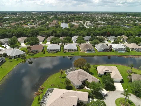 5370 E 1st Square SW Vero Beach FL 32968