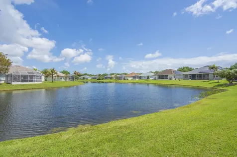 5370 E 1st Square SW Vero Beach FL 32968