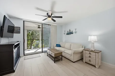 3138 Via Poinciana Lake Worth FL 33467