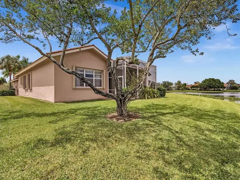 8901 Agliana Circle Boynton Beach FL 33472