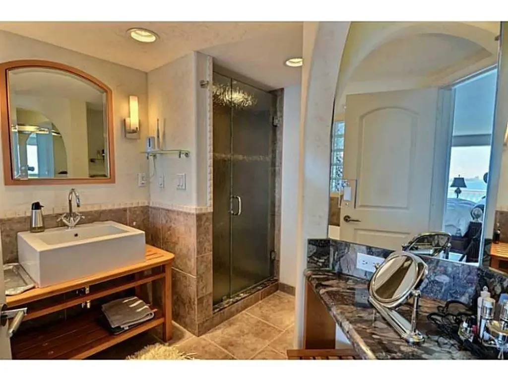 2200 S Ocean Lane Fort Lauderdale FL 33316