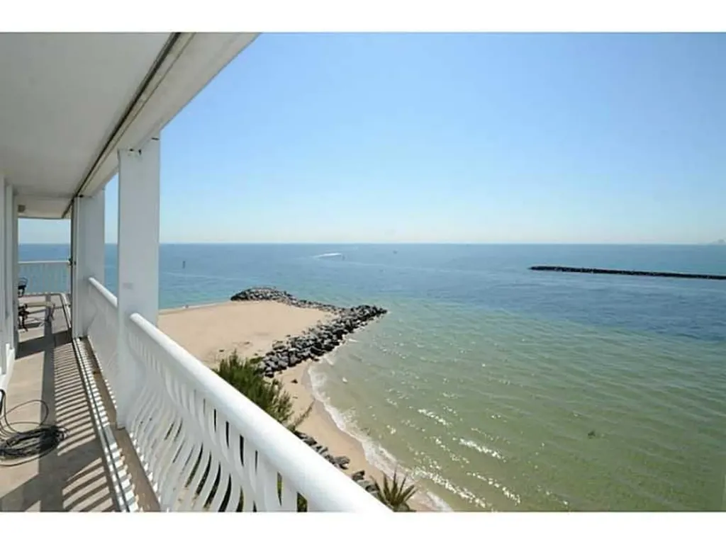 2200 S Ocean Lane Fort Lauderdale FL 33316