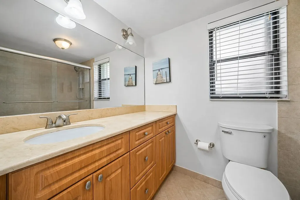 2900 SW 22nd Circle Delray Beach FL 33445